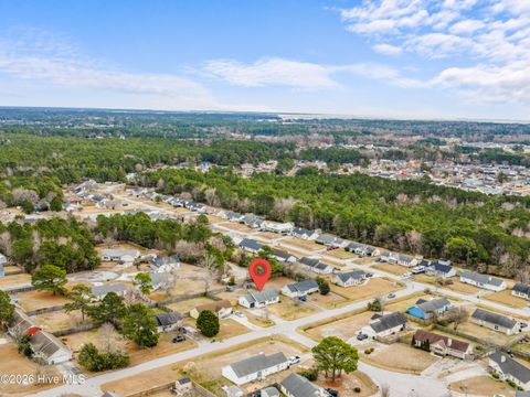 Tiny photo for 405 Hooks Lane, Hubert, NC 28539 (MLS # 100556081)