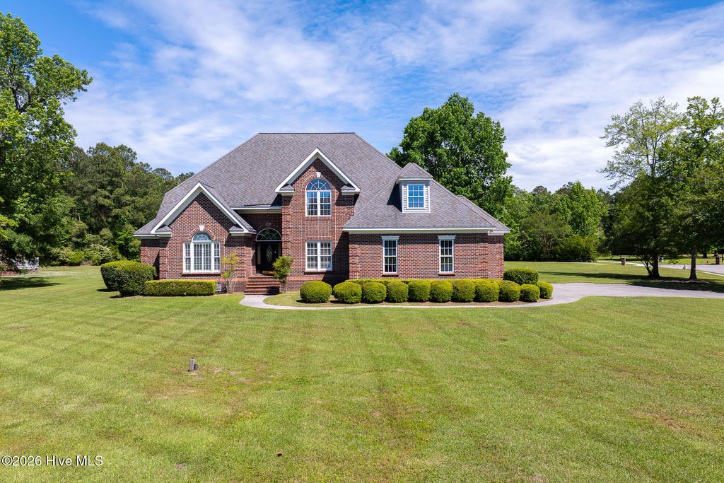 Photo of 305 Harvest Drive, Jacksonville, NC 28540 (MLS # 100570266)