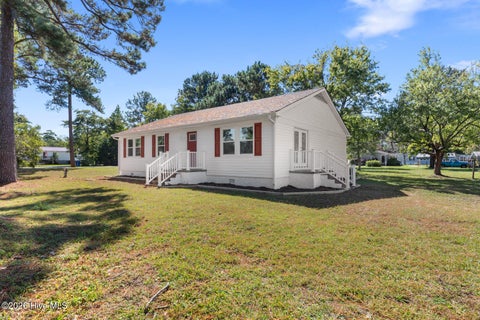 Tiny photo for 114 Ravenall Street, Sneads Ferry, NC 28460 (MLS # 100610198)
