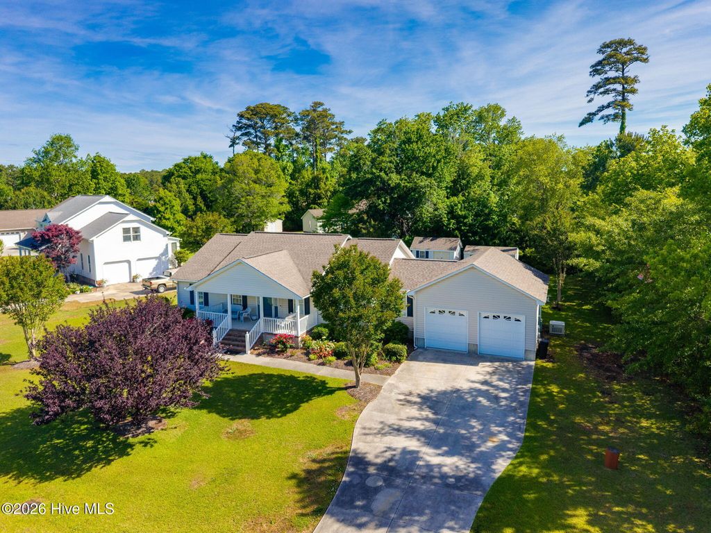 Photo of 126 Tiffany Way, Beaufort, NC 28516 (MLS # 100570873)