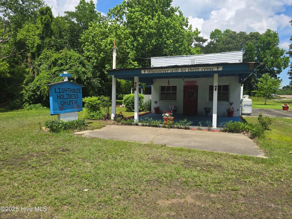 Photo of 219 Poplar Neck Road, Edenton, NC 27932 (MLS # 100551688)