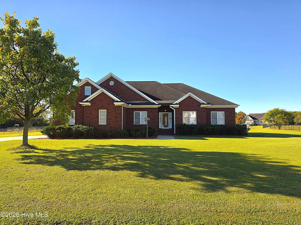 Photo of 102 Trailwater Drive, Goldsboro, NC 27530 (MLS # 100611658)