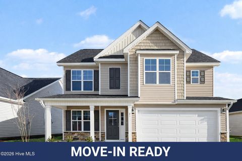 Homes For Sale - 21 E Emily Gardens Drive<br/> Selma, NC 27576