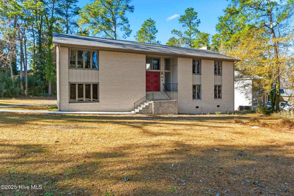 Photo of 1431 Cumberland Circle, Rockingham, NC 28379 (MLS # 100546825)