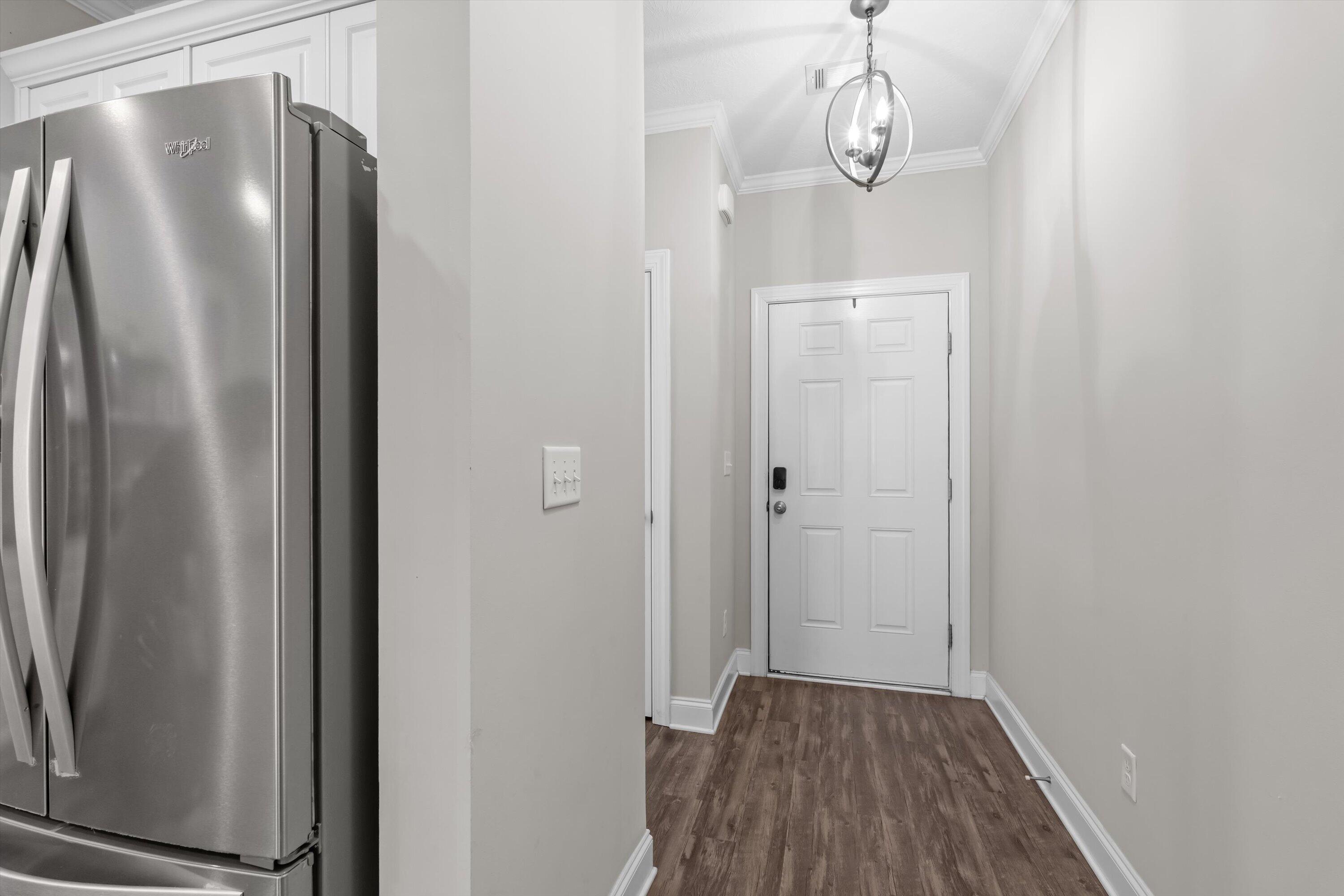 659 Aberdeen Circle