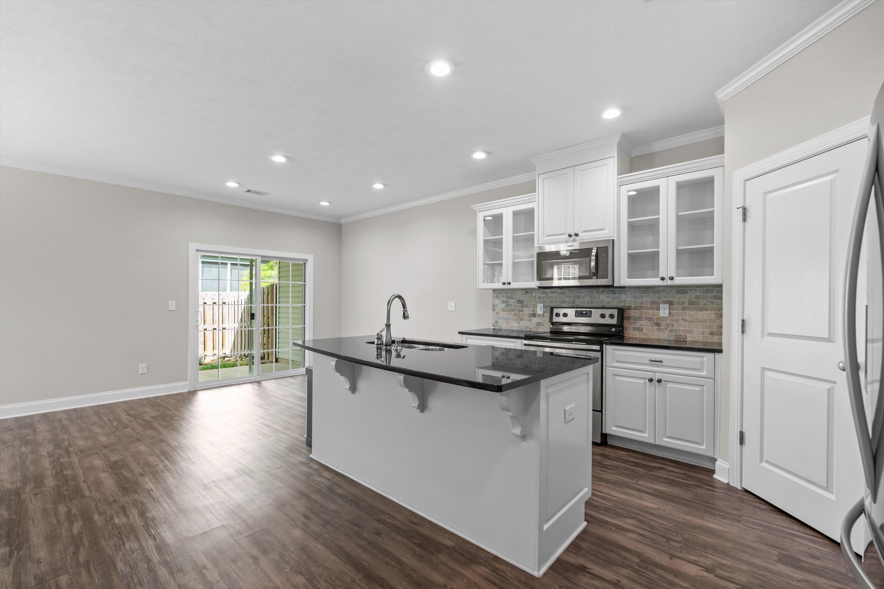 659 Aberdeen Circle