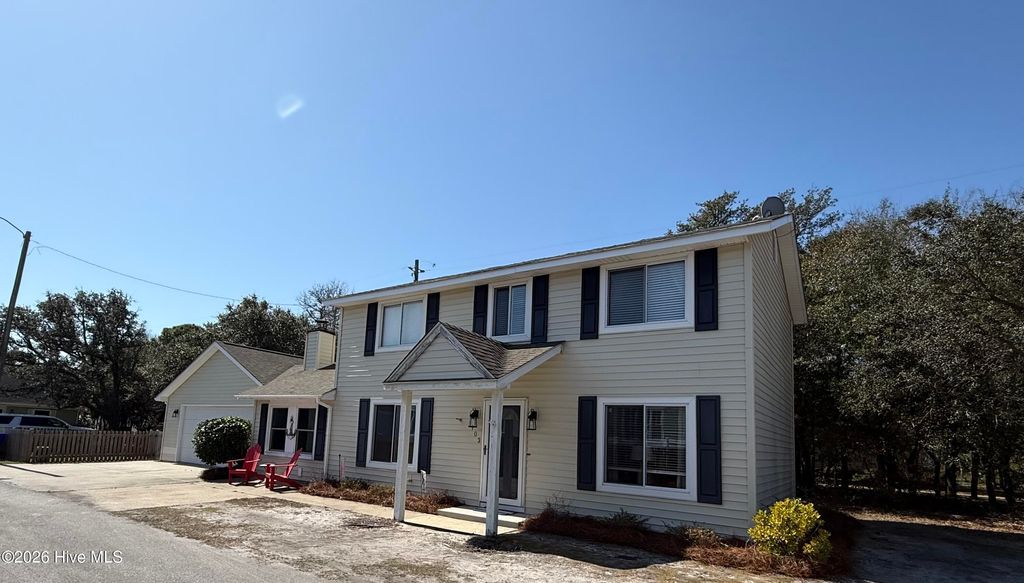 Photo of 103 Laurel Lane, Beaufort, NC 28516 (MLS # 100558881)