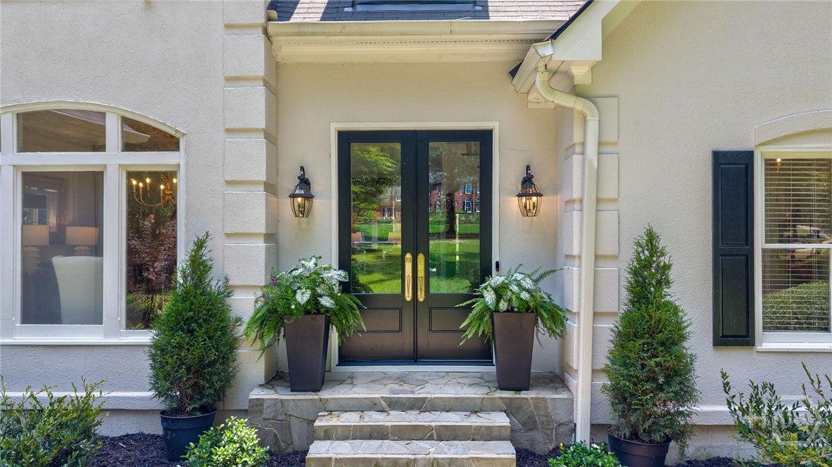 152 Thornhill Drive