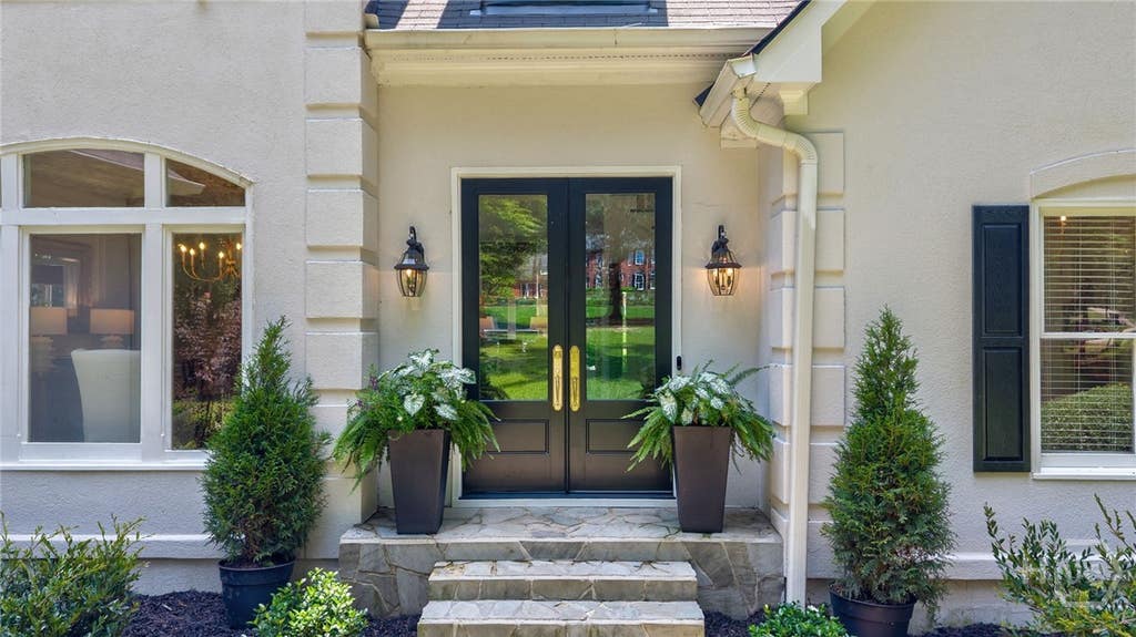 Photo of 152 Thornhill Drive, Athens, GA 30607 (MLS # CL361636)