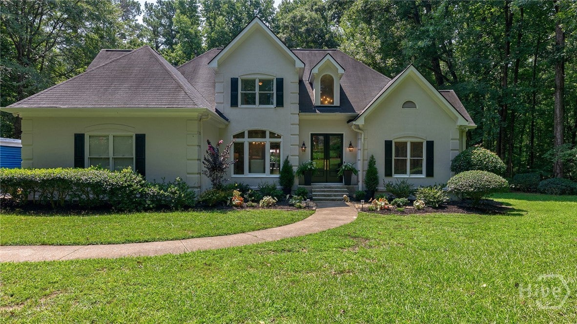 152 Thornhill Drive