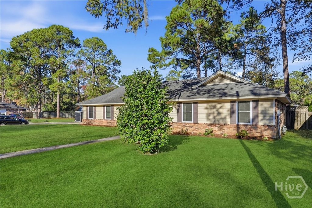 Photo of 102 E Sagebrush Lane, Savannah, GA 31419 (MLS # SA345096)