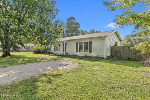 Photo of 651 Queens Creek Road, Hubert, NC 28539 (MLS # 100597699)