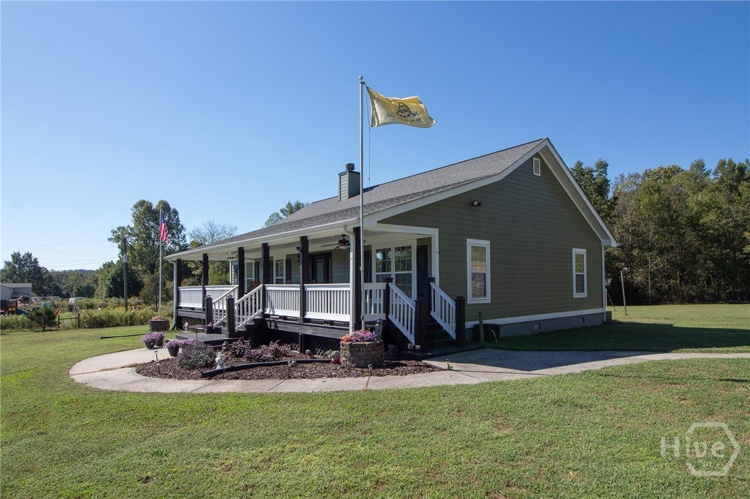 582 E County Line Road