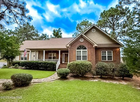 Homes For Sale - 2 Troy Court<br/> Pinehurst, NC 28374