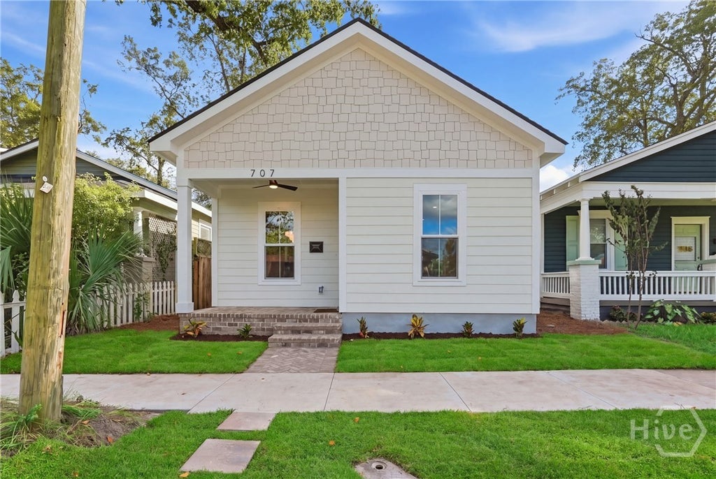 Photo of 707 E 32nd Street, Savannah, GA 31401 (MLS # SA364761)