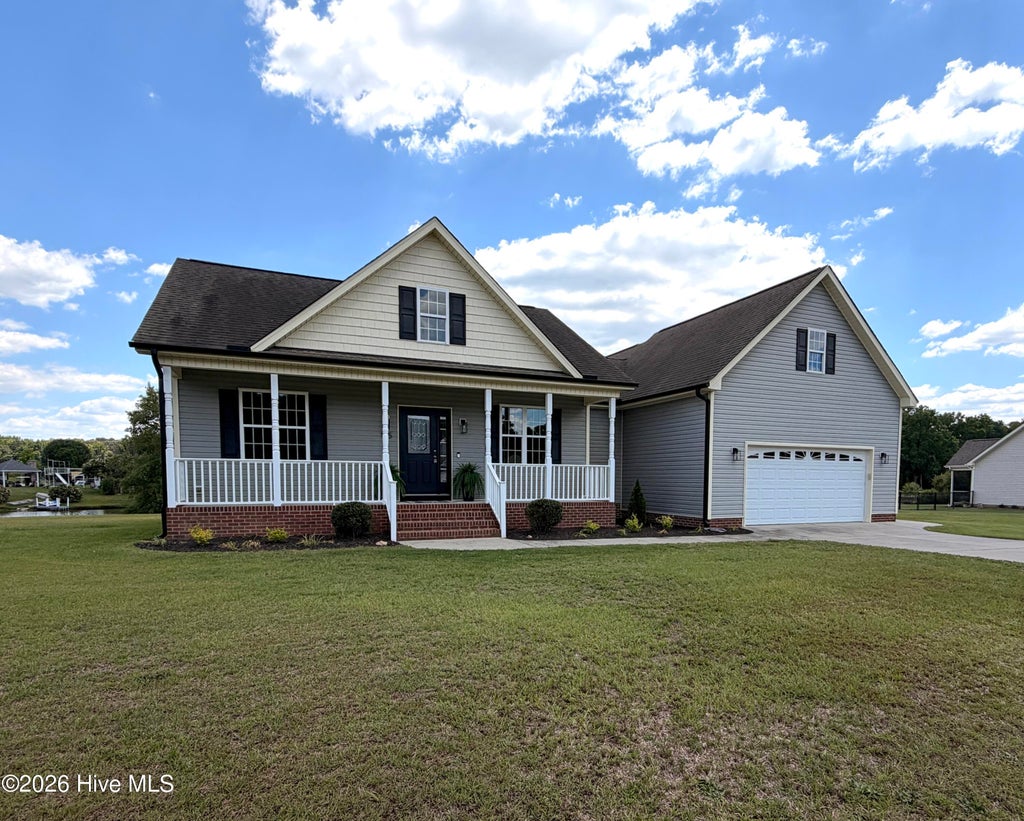Photo of 175 Watersedge Lane, Smithfield, NC 27577 (MLS # 100578858)