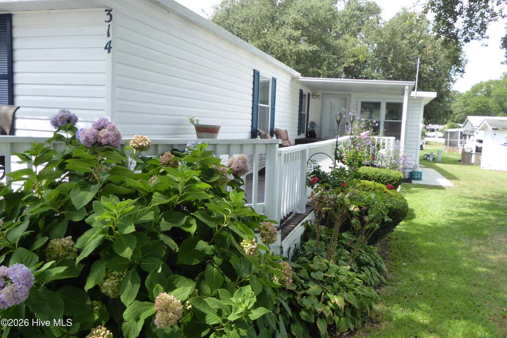 Photo of 314 Snow Goose Lane, Newport, NC 28570 (MLS # 100599046)