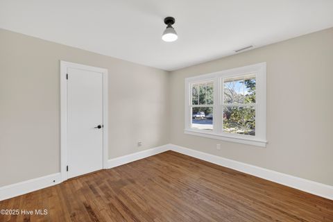 Tiny photo for 626 Rosemont Avenue, Wilmington, NC 28403 (MLS # 100544796)