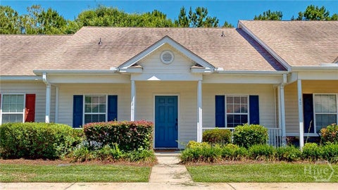 Townhouse For Sale - 42 Stonelake Circle<br/> Savannah, GA 31419