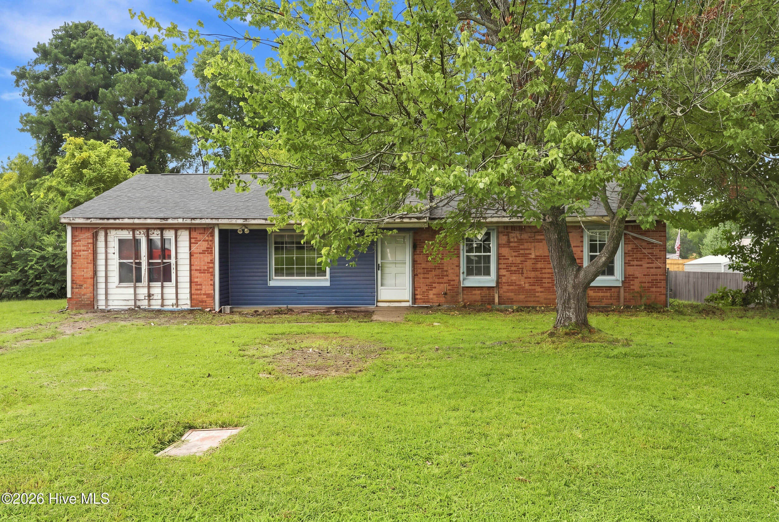 102 Royal Drive
