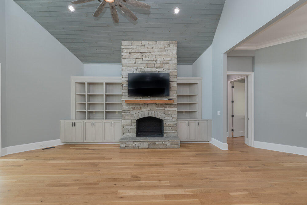 1863 CHAMPIONS Circle