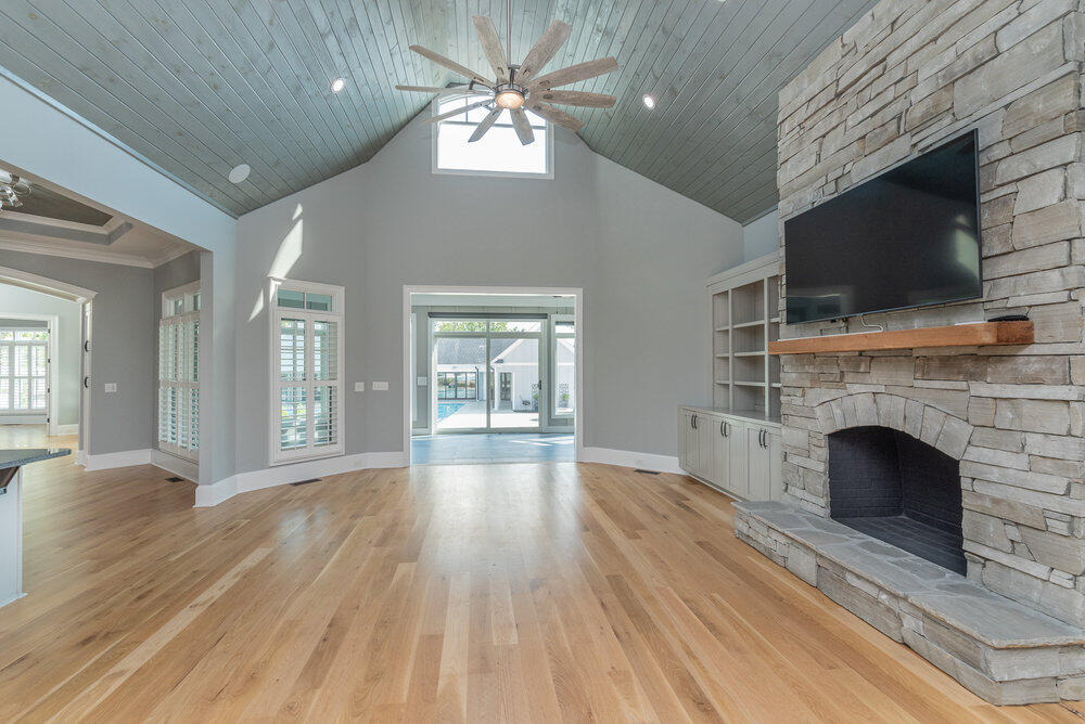 1863 CHAMPIONS Circle