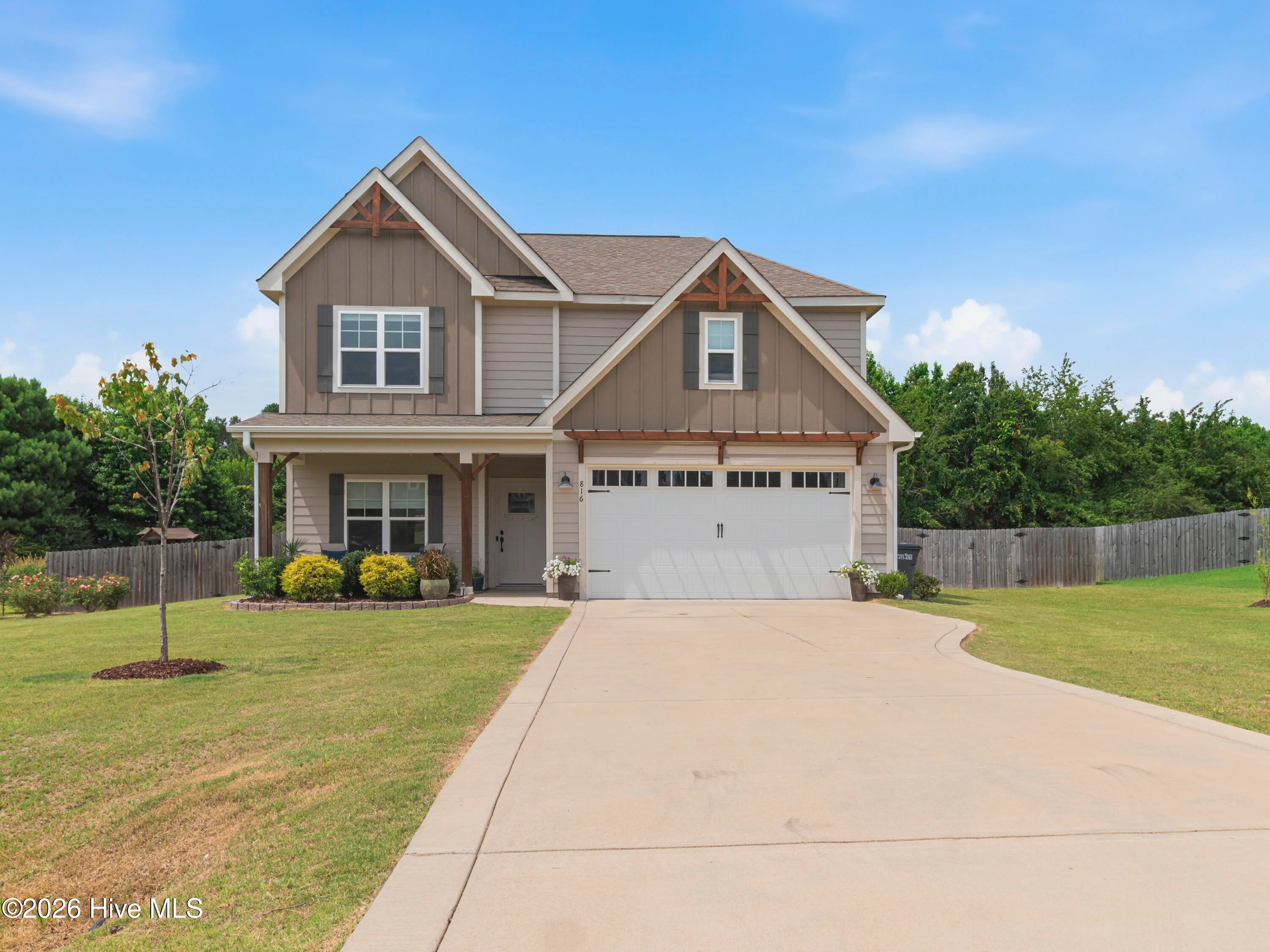 816 Warwick Lane