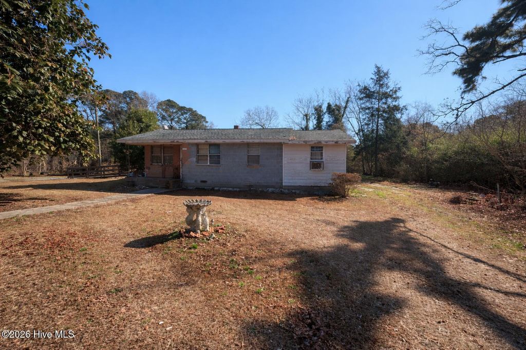 Photo of 139 Stage Road, Carthage, NC 28327 (MLS # 100551119)