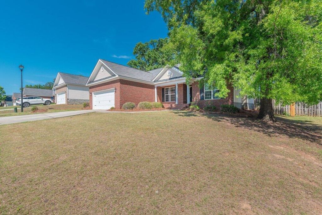 Photo of 223 Crown Heights Way, Grovetown, GA 30813 (MLS # 555464)