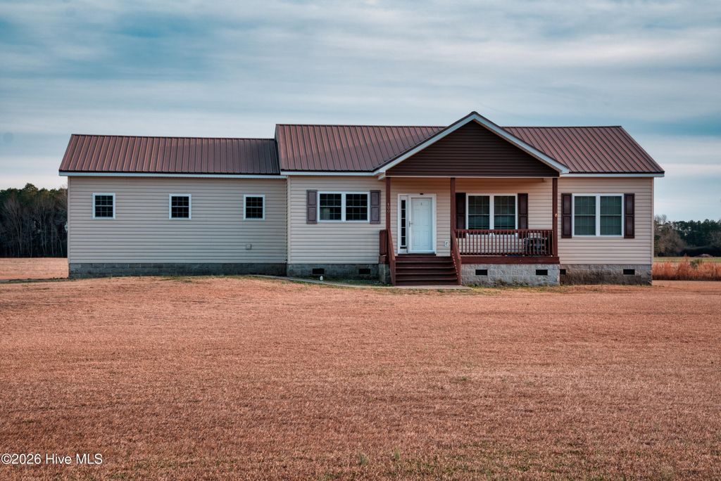 Photo of 400 Whitehouse Fork Road, Peletier, NC 28584 (MLS # 100548809)