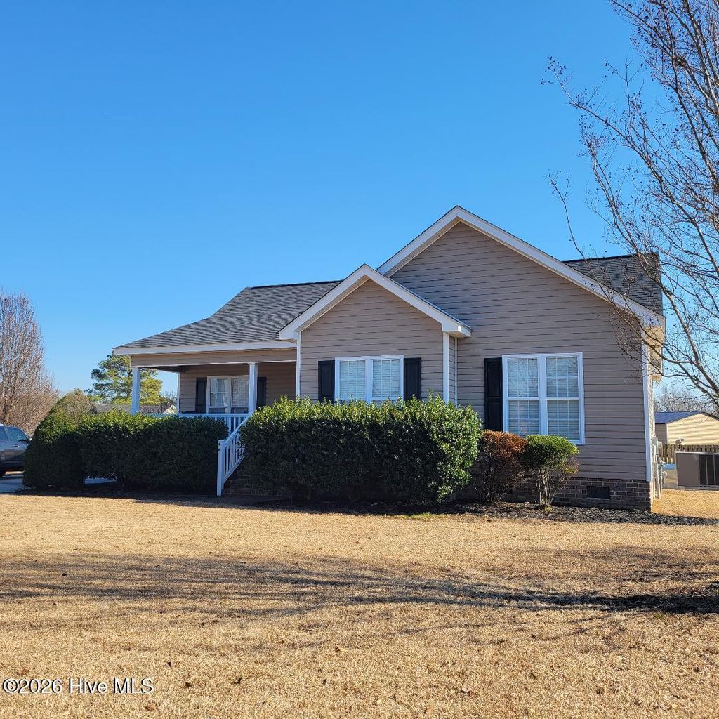 Photo of 451 Tucker Road, Grimesland, NC 27837 (MLS # 100554099)