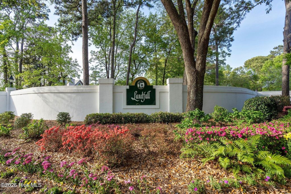 Photo of 641 Bedminister Lane, Wilmington, NC 28405 (MLS # 100573803)