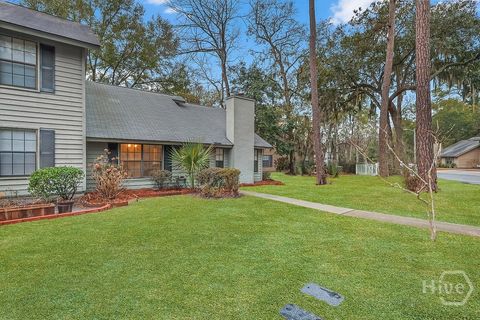 Townhouse For Sale - 17 Hidden Lake Court<br/> Chatham County, Savannah, GA 31419