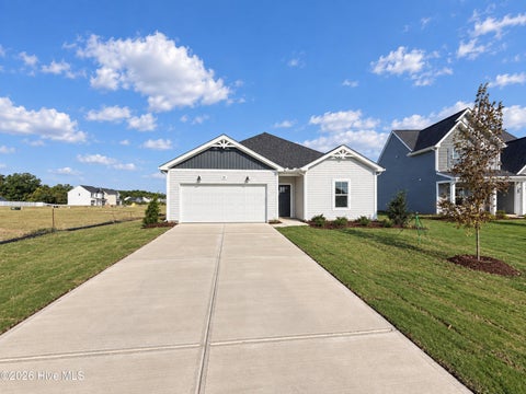 Homes For Sale - 37 Fiddleneck Court<br/> Selma, NC 27576
