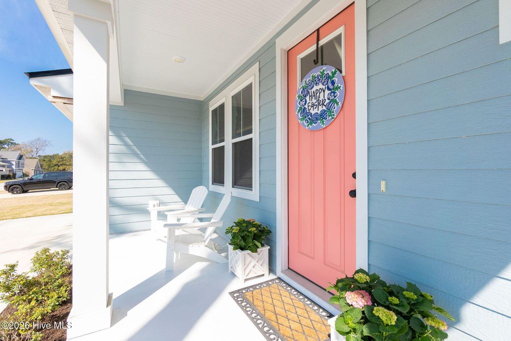 Photo of 303 Seafarer Street, Newport, NC 28570 (MLS # 100563589)