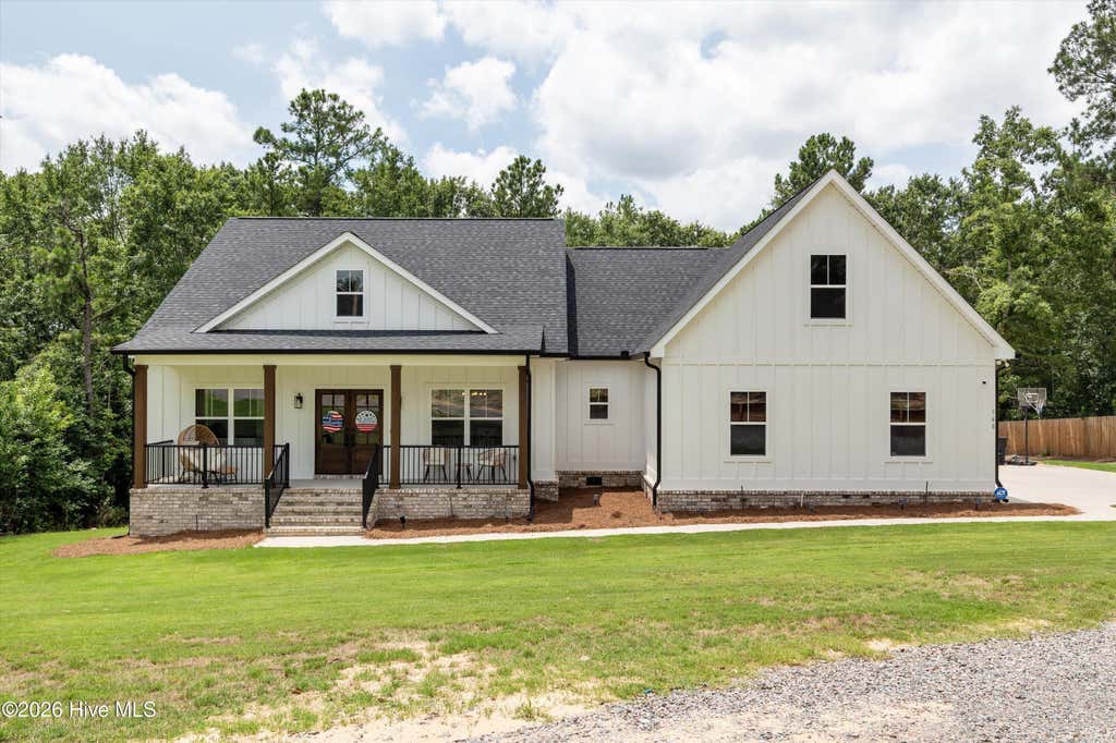 Photo of 568 Annison Pointe Court, North Augusta, SC 29860 (MLS # 100590946)