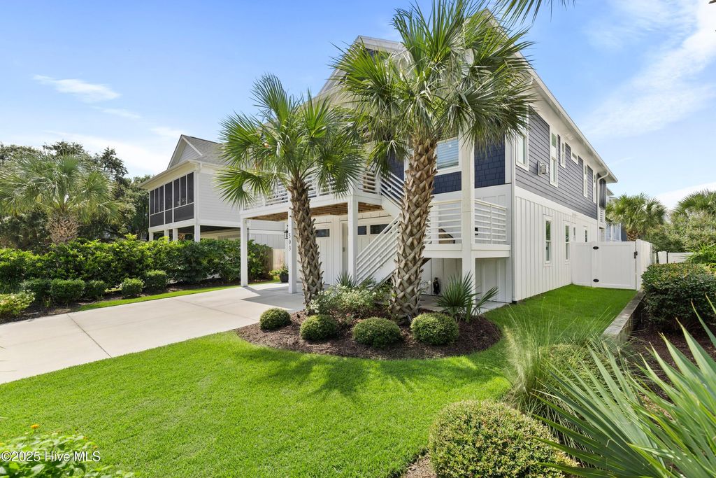 Photo of 303 North Carolina Avenue, Carolina Beach, NC 28428 (MLS # 100532410)