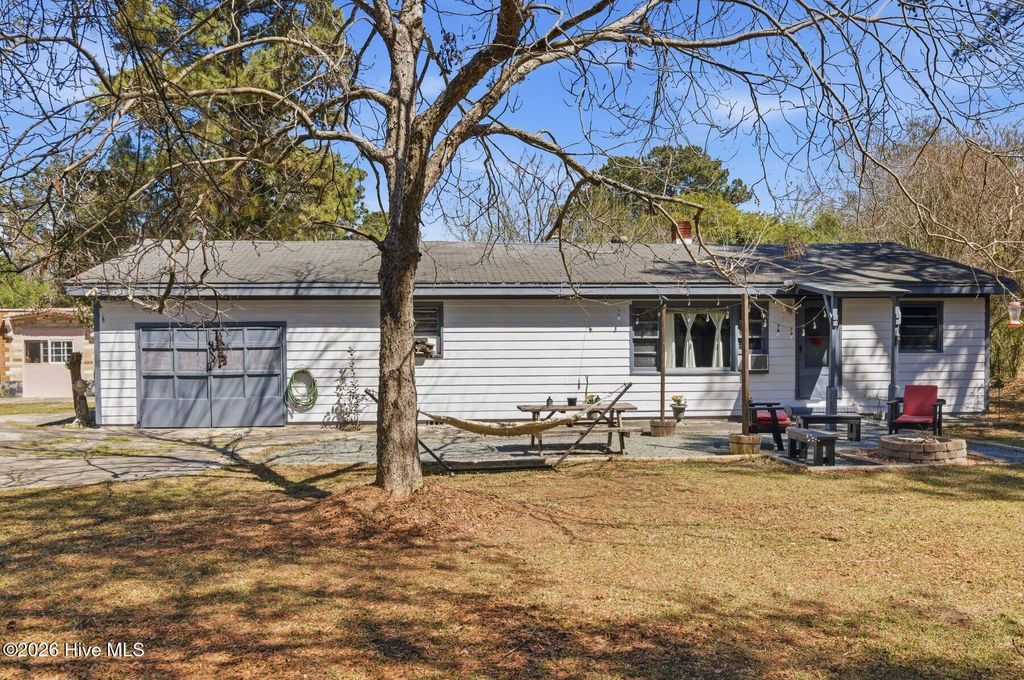 Photo of 2006 Oakley Road, Castle Hayne, NC 28429 (MLS # 100562175)