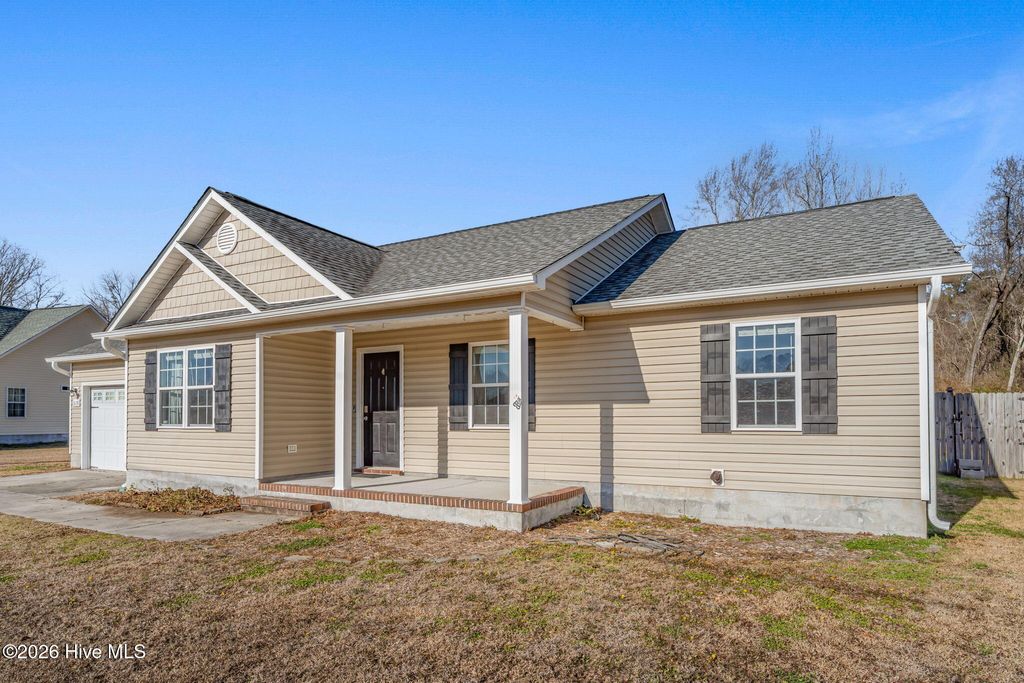 Photo of 319 Reid Court N, Jacksonville, NC 28540 (MLS # 100553534)