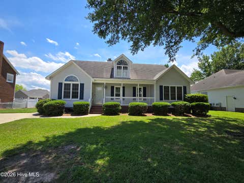 Homes For Rent - 102 White Oak Drive<br/> Greenville, NC 27858