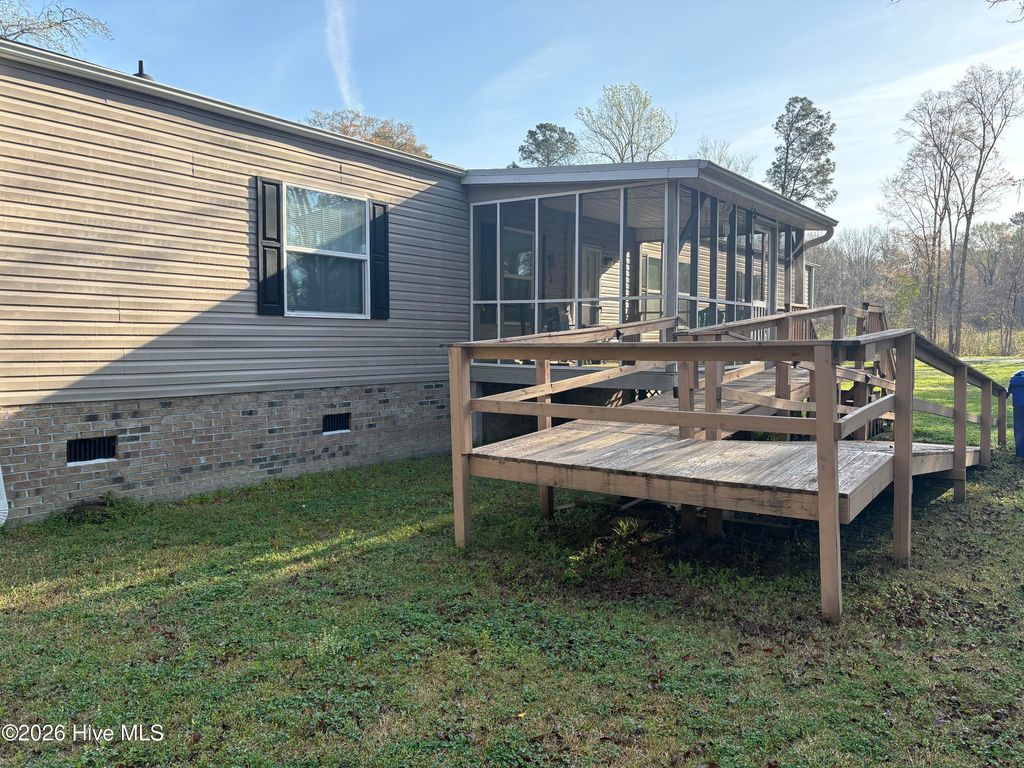 Photo of 312 Fire Tower Road, Lake Waccamaw, NC 28450 (MLS # 100563107)