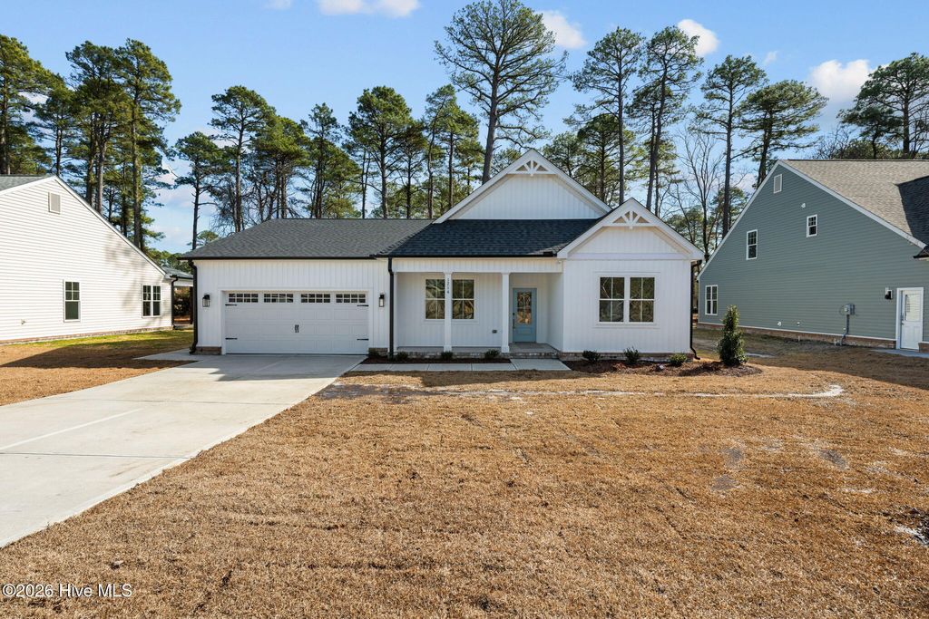 Photo of 1214 Petite Terre Court, New Bern, NC 28560 (MLS # 100553211)