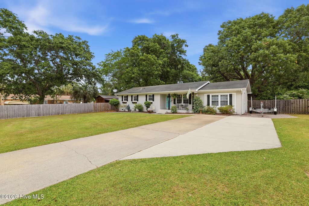 Photo of 206 Del Rio Avenue, Wilmington, NC 28409 (MLS # 100570539)