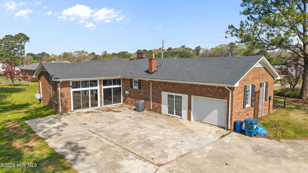 Photo of 737 Pocosin Road, Winterville, NC 28590 (MLS # 100562622)