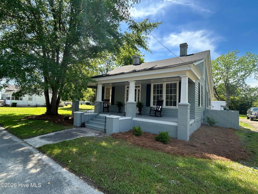 Photo of 319 W Grubb Street, Hertford, NC 27944 (MLS # 100573357)