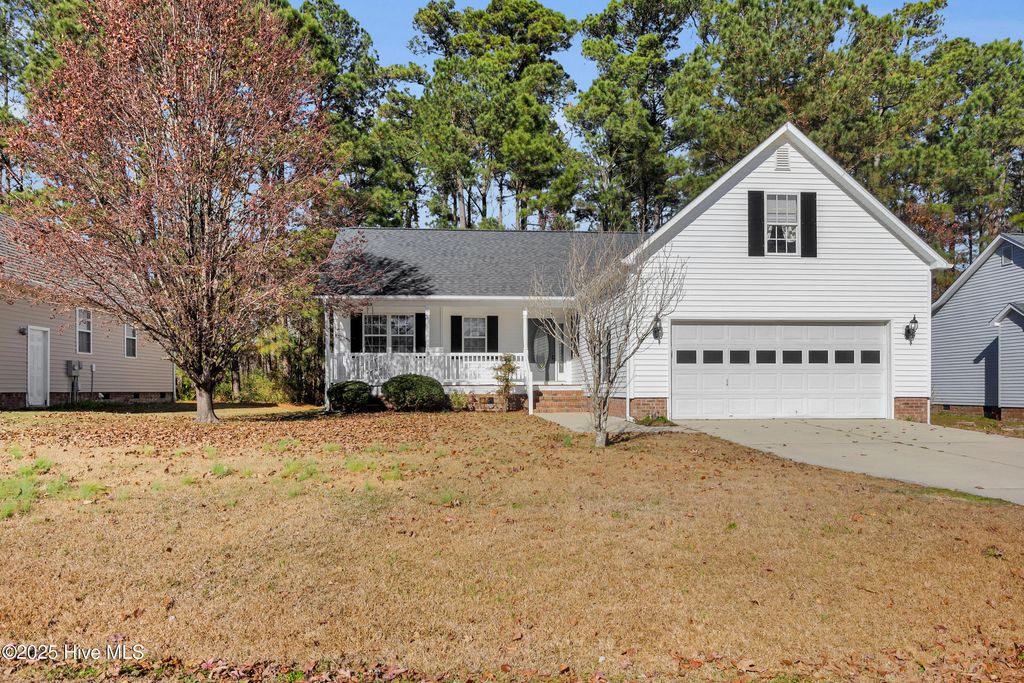 Photo of 119 Leonard Drive, New Bern, NC 28560 (MLS # 100546329)