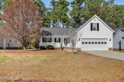 Photo of 119 Leonard Drive, New Bern, NC 28560 (MLS # 100546329)