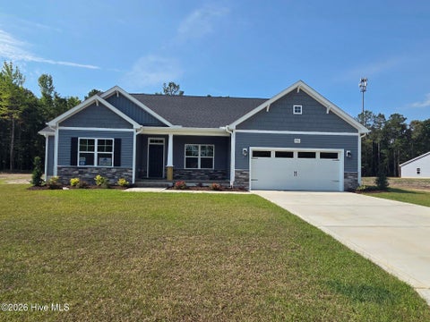 Homes For Sale - 2914 Loch Court<br/> Pitt County, Grimesland, NC 27837