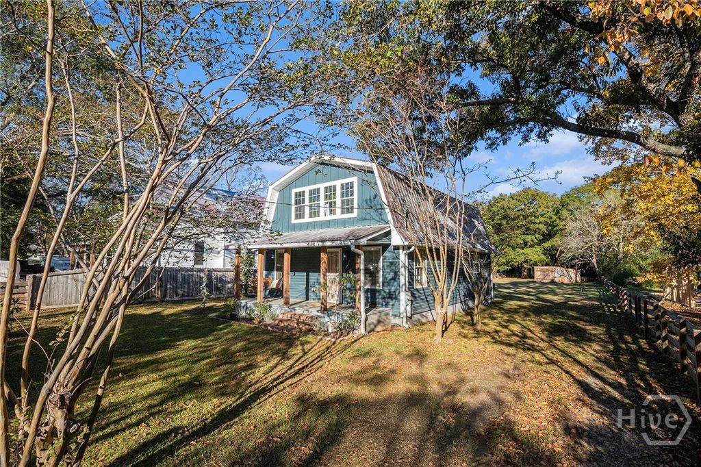 Photo of 204 Maple Street, Stephens, GA 30667 (MLS # CL345548)