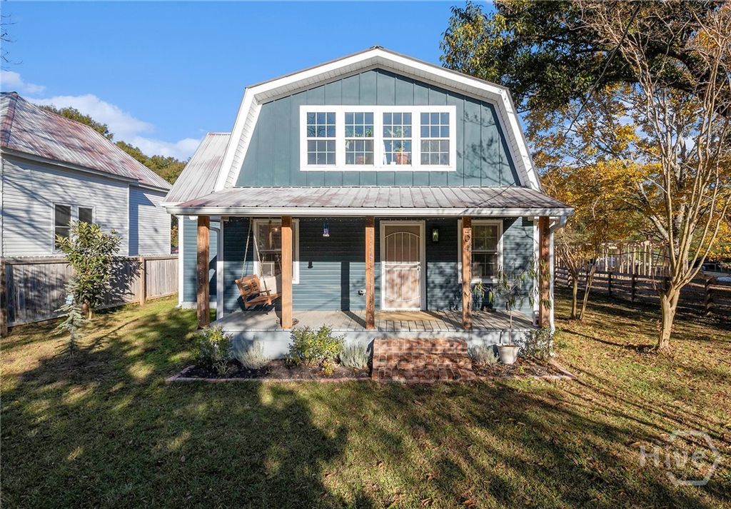 Photo of 204 Maple Street, Stephens, GA 30667 (MLS # CL345548)